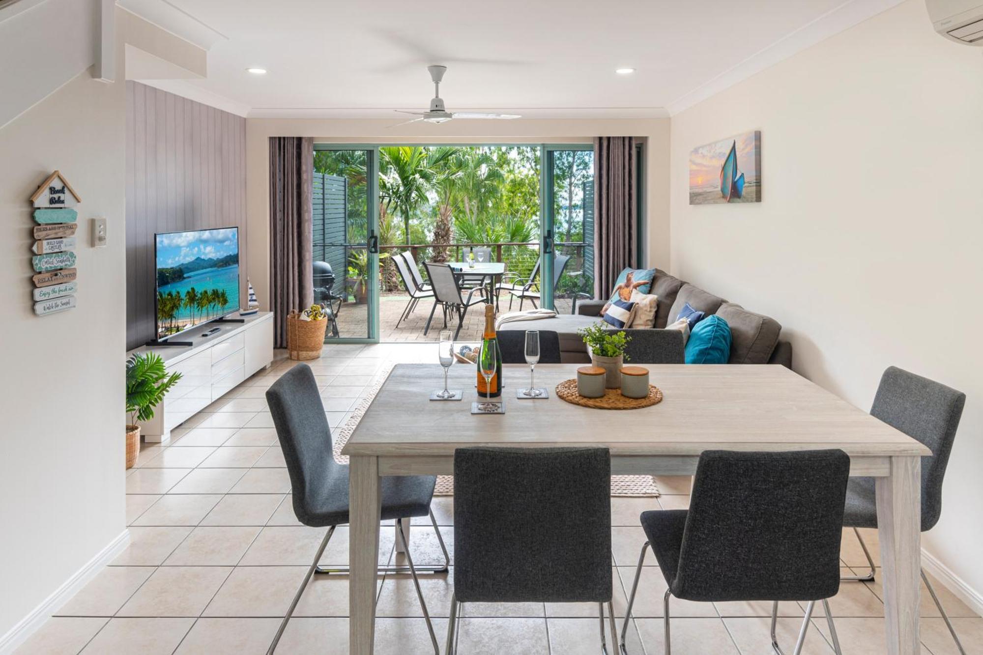 Sunset Waters Apartments Đảo Hamilton Ngoại thất bức ảnh